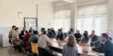 Kaymakam Atış, Eğitmenlerle Özel Bir Buluşma Gerçekleştirdi kaymakam-atis-egitmenlerle-ozel-bir-bulusma-gerceklestirdi-EmAIfzpu.jpg