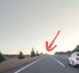 Kaza Anı Kamerada: Araç Takla Attı, 1 Yaralı! Kaza Anı Kamerada: Araç Takla Attı, 1 Yaralı!