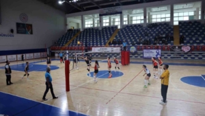 malatya-voleybol-evinde-firtina-gibi-esti-3aB3rODb.jpg