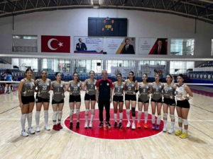 malatya-voleybol-takimi-deplasmanda-nicer-hoteli-yenerek-galip-geldi-VA1uxQYu.jpg