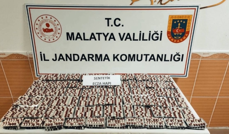 malatyada-4-bin-438-uyusturucu-hapin-ele-gecirilmesi-kapsamli-operasyon-aaxxfady.jpg
