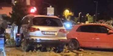 Malatya'da 7 Kişinin Yaralandığı Kaza Anları Güvenlik Kamerasında! malatyada-7-kisinin-yaralandigi-kaza-anlari-guvenlik-kamerasinda-JyXxc4TX.jpg