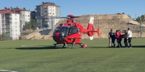 Malatya'da 77 Yaşındaki Hastaya Hava Ambulansı ile Kritik Müdahale Malatya’da 77 Yaşındaki Hastaya Hava Ambulansı ile Kritik Müdahale