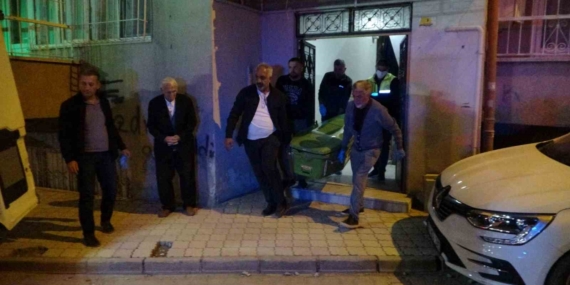 Malatya'da 83 Yaşındaki Adamın Sağlık Durumu Neden Olduğu Merak Edildi Malatya’da 83 Yaşındaki Adamın Sağlık Durumu Neden Olduğu Merak Edildi