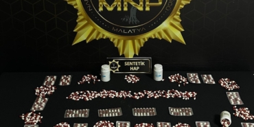 Malatya'da 898 Uyuşturucu Hap Ele Geçirildi, 2 Kişi Gözaltında! malatyada-898-uyusturucu-hap-ele-gecirildi-2-kisi-gozaltinda-k529Rd4X.jpg