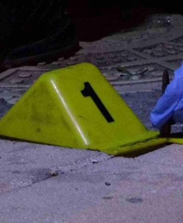 malatyada-kaldirimda-bulunan-kalasnikof-mermisi-polisi-harekete-gecirdi-xxGtfM9w.jpg
