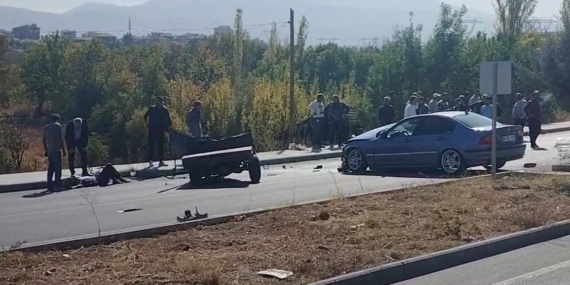 Malatya'da Üç Araçla Meydana Gelen Kazada Üç Yaralıdan Biri Ağır Malatya’da Üç Araçla Meydana Gelen Kazada Üç Yaralıdan Biri Ağır