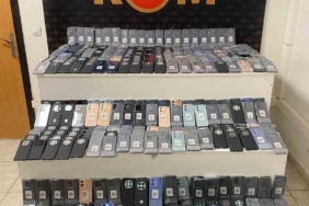 mardinde-15-milyon-lira-degerinde-kacak-cep-telefonu-operasyonu-YCjbgEhi.jpg