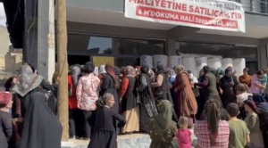 mardinde-hali-magazasinda-sok-indirim-izdiham-sona-ermedi-f8Vjn7MF.jpg