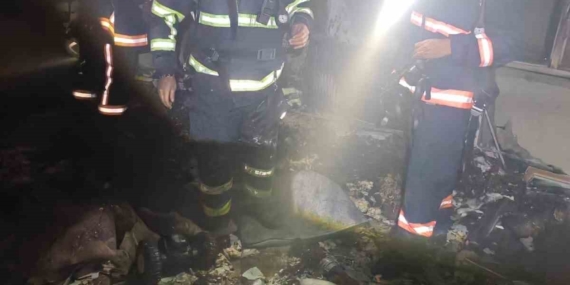 Mardin'de Yangın: İki Kişi Dumandan Etkilendi Mardin’de Yangın: İki Kişi Dumandan Etkilendi