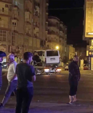 mardinde-zincirleme-trafik-kazasi-1-yarali-kaza-aninin-detaylari-GRXGgdWx.jpg