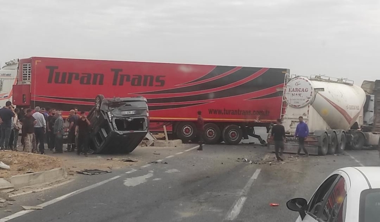 mardinde-zincirleme-trafik-kazasi-3-kisi-yaralandi-VyEUiur5.jpg