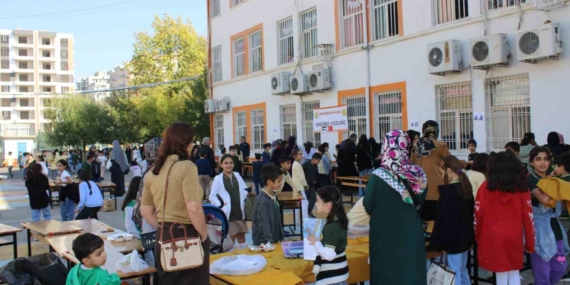 Minik Yüreklerin Gazze'ye Destek İçin Birleştiği Etkinlik Minik Yüreklerin Gazze’ye Destek İçin Birleştiği Etkinlik