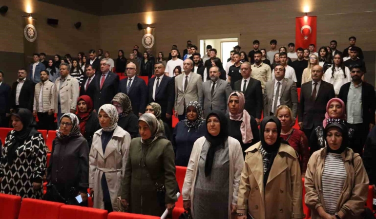 mtude-engellilik-ve-hippoterapi-konulu-benzersiz-panel-duzenlendi-SXMAERj1.jpg