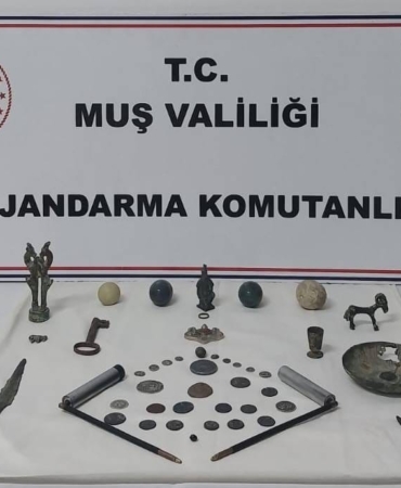 musta-tarihi-eser-operasyonu-degeri-buyuk-obje-ele-gecirildi-w5djbHuP.jpg