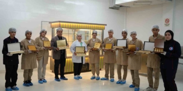 Okulda Çikolata Üretimi: Yıllık 3 Milyon TL Ciro Sağlayan Fabrika Modeli okulda-cikolata-uretimi-yillik-3-milyon-tl-ciro-saglayan-fabrika-modeli-nYmUSTnS.jpg