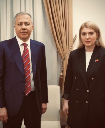 olmeztoprakin-bakan-yerlikayaya-sundugu-ozel-malatya-raporu-wmt22cp4.jpg