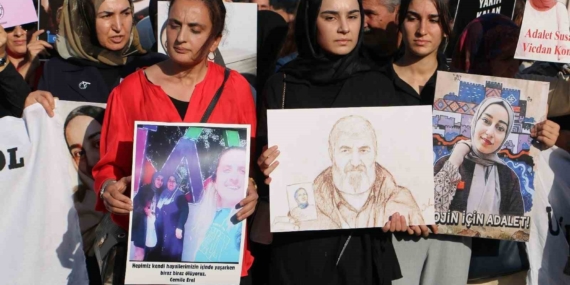 Rojin Kabaiş: Anma Töreni Mezarı Başında Gerçekleşti Rojin Kabaiş: Anma Töreni Mezarı Başında Gerçekleşti