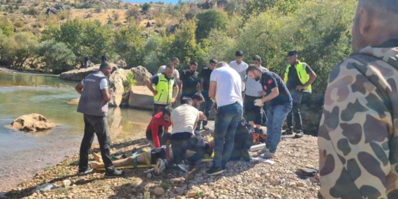 Serinlemek İçin Girdiği Suda Trajik Ölüm Serinlemek İçin Girdiği Suda Trajik Ölüm