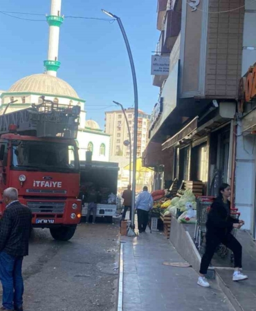 siirtte-bir-dairedeki-yanginda-7-kisi-dumandan-etkilendi-V2dNeUlh.jpg