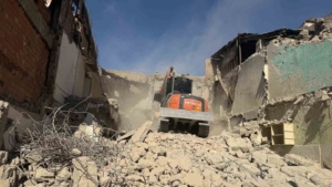 siirtte-guvenli-yikim-metruk-bina-kontrol-altinda-yok-edildi-hJCZuMw5.jpg