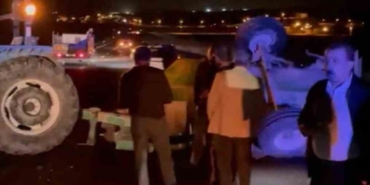 Siirt'te Hafif Ticari Araç ile Traktör Çarpıştı: 2 Kişi Yaralandı siirtte-hafif-ticari-arac-ile-traktor-carpisti-2-kisi-yaralandi-4atDUYk9.jpg