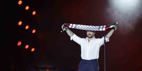 Sinan Akçıl'ın Filistin'e Destek Mesajı Sinan Akçıl’ın Filistin’e Destek Mesajı