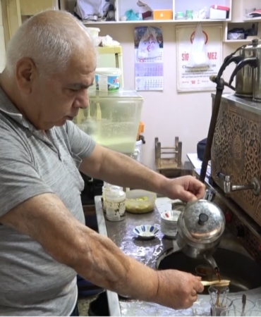 tarihi-bakircilar-carsisinin-efsanevi-yarim-asirlik-caycisi-F2fKP4kH.jpg