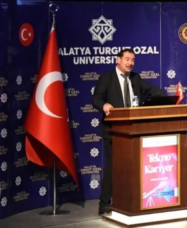 turkiyenin-ilk-uzay-muhendisi-mtude-ogrencilerle-bulustu-uzay-yolculuguna-ilk-adimlar-kFihJUik.jpg