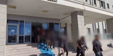 Van Merkezli Dolandırıcılık Operasyonu: 9 İlde 26 Tutuklama van-merkezli-dolandiricilik-operasyonu-9-ilde-26-tutuklama-QrzqTmkl.jpg