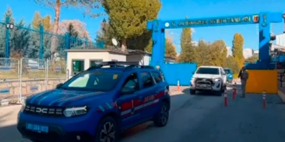 Van Merkezli Nitelikli Dolandırıcılık Operasyonu: İki İl, Üç Gözaltı Van Merkezli Nitelikli Dolandırıcılık Operasyonu: İki İl, Üç Gözaltı