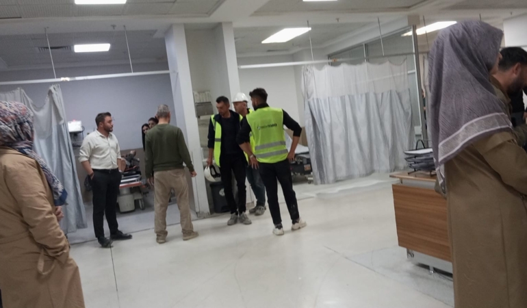 Van Şehir Hastanesi İnşaatında Kazada Bir İşçi Yaralandı van-sehir-hastanesi-insaatinda-kazada-bir-isci-yaralandi-9zmcBn9W.jpg