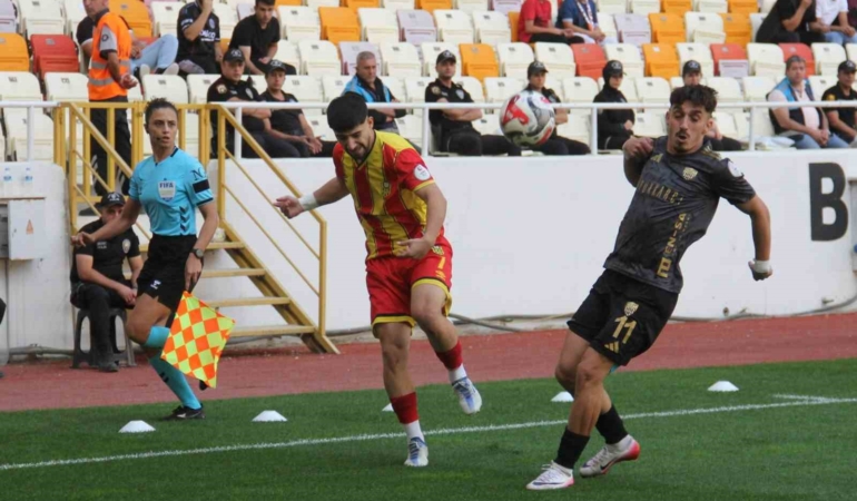 yeni-malatyasporun-somaspor-karsisindaki-sok-yenilgisi-1-7-ZwakKOeJ.jpg