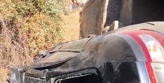 Yüksekova'da Kontrolden Çıkan Araç Dereye Uçtu: 4 Kişi Yaralandı Yüksekova’da Kontrolden Çıkan Araç Dereye Uçtu: 4 Kişi Yaralandı