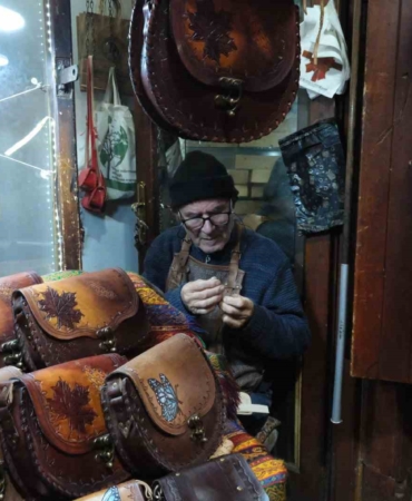 66-yildir-teknolojiyi-reddeden-canta-tasarimi-bQ3SiKgj.jpg