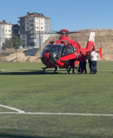 aci-haber-beyin-kanamasi-geciren-vatandasa-ambulans-helikopterle-mudahale-wuGZe7Cx.jpg