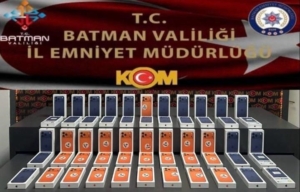 batmanda-66-milyon-tl-degerinde-kacak-telefon-operasyonu-4NdhgTS5.jpg