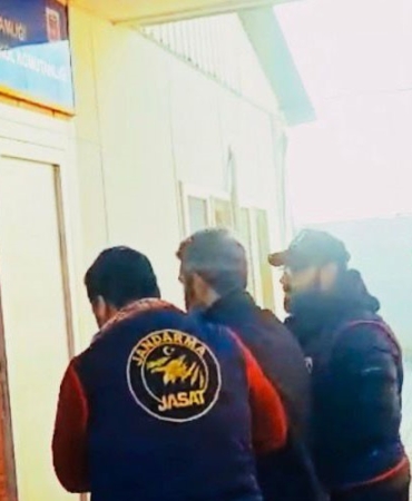 diyarbakirda-9-yil-aradan-sonra-tutuklanan-suclu-zanli-jrJvnD9m.jpg