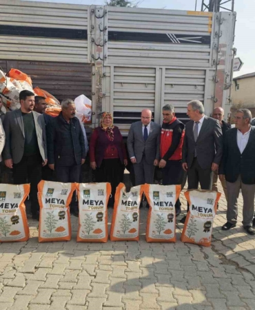diyarbakirda-ciftcilere-55-ton-mercimek-tohumu-dagitimi-gerceklesti-5vK9ID5h.jpg