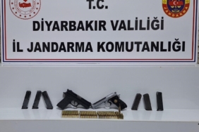 diyarbakirda-jasatin-operasyonlarinda-yuzlerce-tabanca-ve-muhimmat-ele-gecirildi-sBeXRSOp.jpg