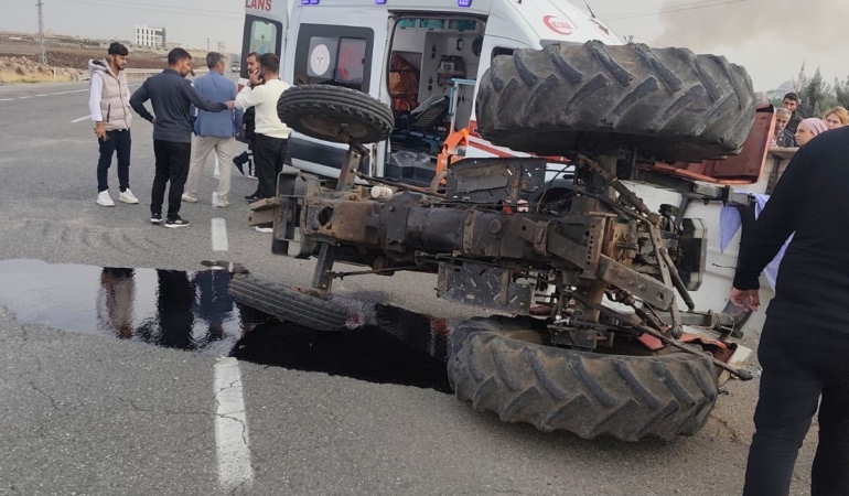 diyarbakirda-otomobil-ve-traktor-carpisti-1-yarali-OkhLPt31.jpg