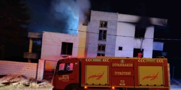 diyarbakirda-yangin-bos-ev-kullanilamaz-hale-geldi-36vD6lvg.jpg