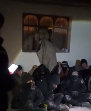 dogubayazitta-duzensiz-gocmen-kacakciligi-operasyonu-14-gocmen-kurtarildi-dH1hXb9X.jpg