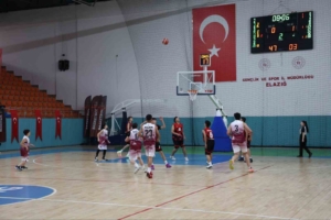 elazigda-basketbol-musabakalarinin-heyecan-dolu-finale-ulasmasi-YT4r6IW5.jpg