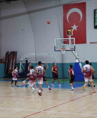 elazigda-basketbol-musabakalarinin-heyecan-dolu-finale-ulasmasi-YT4r6IW5.jpg
