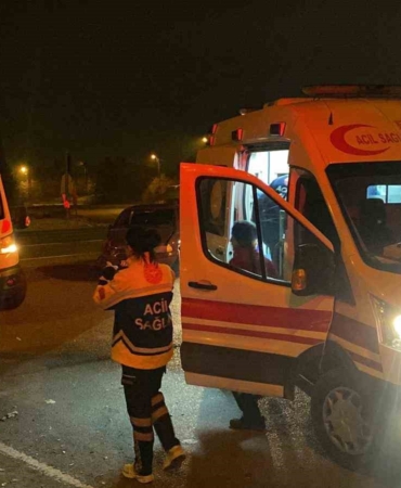 elazigda-feci-trafik-kazasi-6-kisi-yarali-OzHOT58G.jpg