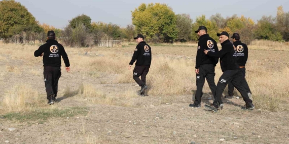 Elazığ’da Kayıp Çocuk İçin 250 Kişilik Ekip Seferber Oluyor