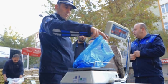Elazığ’da Zabıta Ekiplerinden Pazarlara Sıkı Denetim!