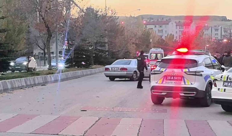 erzurumda-iki-otomobil-carpismasi-3-kisi-yaralandi-lehjyB6O.jpg