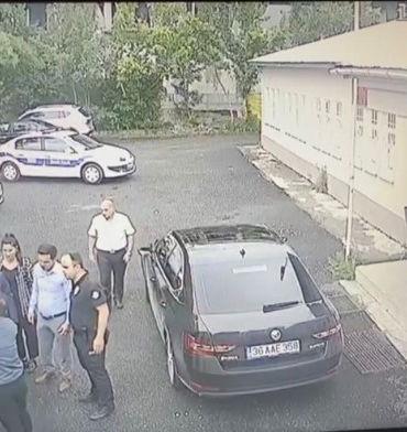 gazeteciye-mudahale-eden-koruma-polisine-ceza-verildi-QwnedVsH.jpg